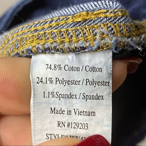 Cello | High Rise Denim Shorts - Picture 3 of 4